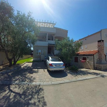 Apartments Stipe Biograd Na Moru Ngoại thất bức ảnh