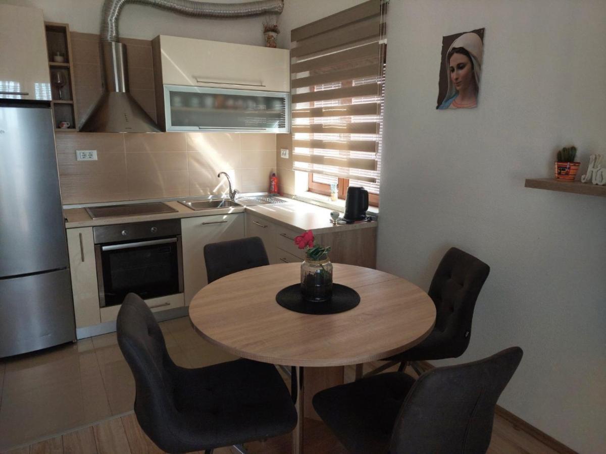 Apartments Stipe Biograd Na Moru Ngoại thất bức ảnh