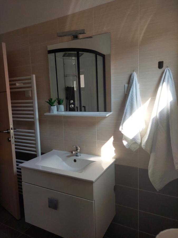 Apartments Stipe Biograd Na Moru Ngoại thất bức ảnh