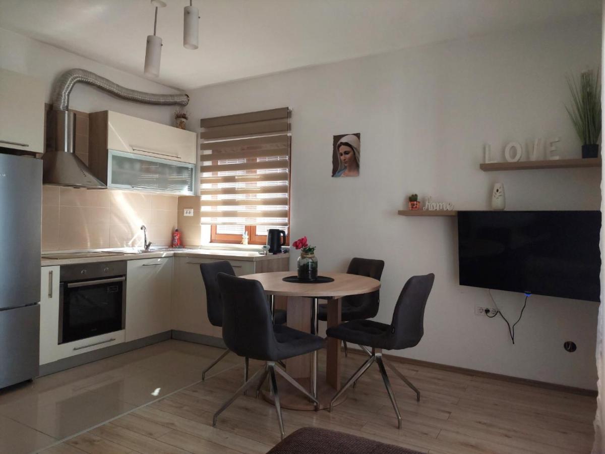 Apartments Stipe Biograd Na Moru Ngoại thất bức ảnh